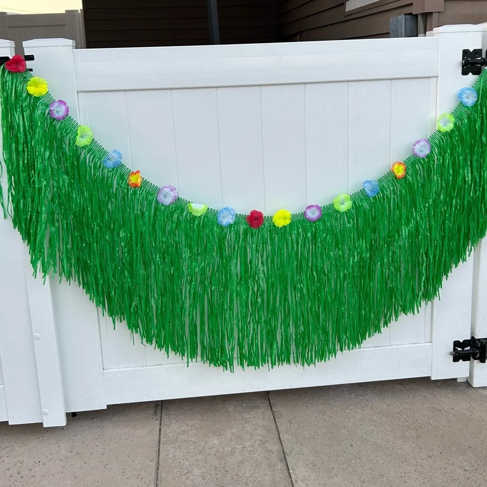 Hawaiian Party favors and happy birthday banner